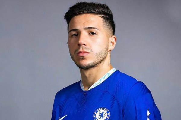 Image Enzo Fernandez เซ็นสัญญากับเชลซีค่าตัวสถิติพรีเมียร์ลีก